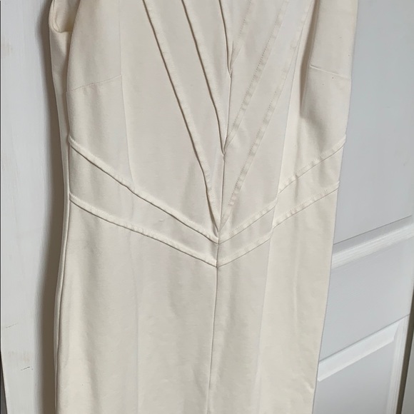 Size 4 white dress - Picture 2 of 5